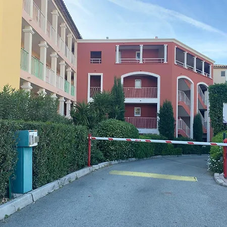 Vacances, Thalasso, Teletravail Dans Superbe T3 A 100 M, Centre A 400 M Les Issambres