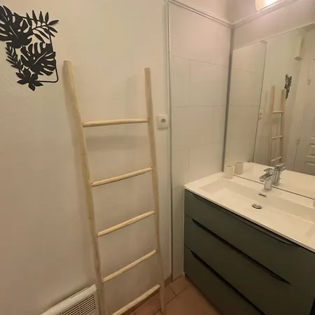 Vacances, Thalasso, Teletravail Dans Superbe T3 A 100 M, Centre A 400 M Apartmán *